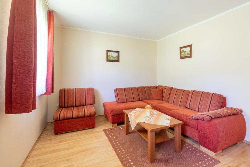 Family Apartments ドノヴァリ エクステリア 写真