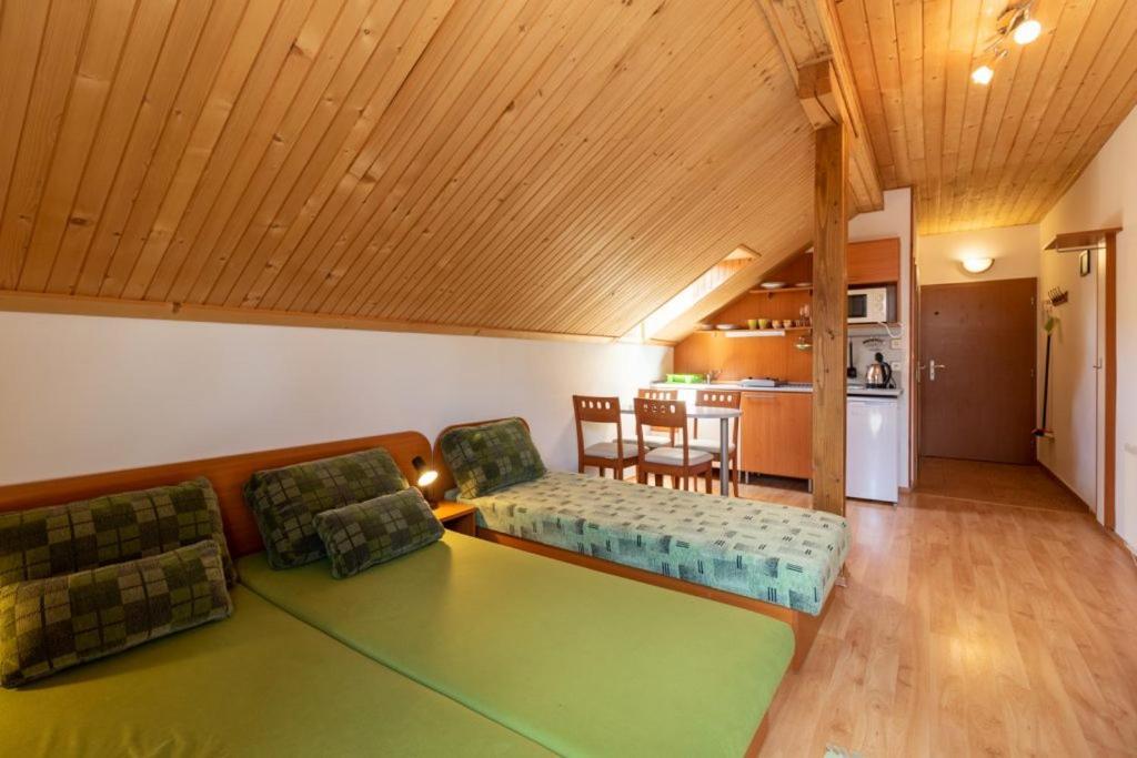 Family Apartments ドノヴァリ エクステリア 写真