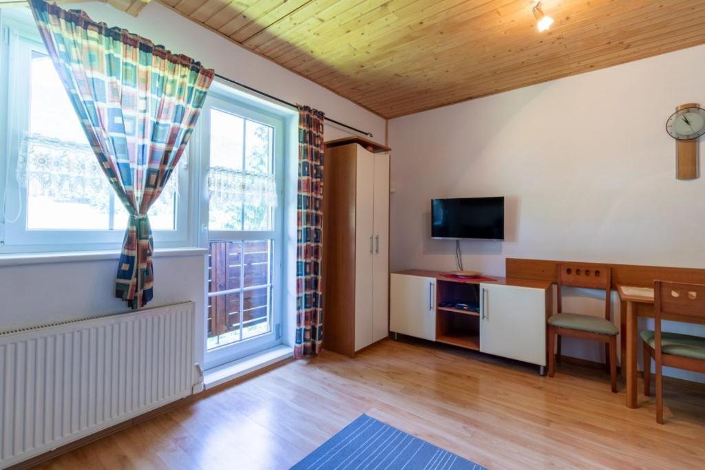 Family Apartments ドノヴァリ エクステリア 写真